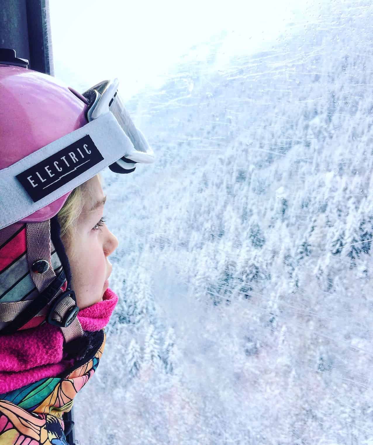 essentials for skiing - kids ski goggles