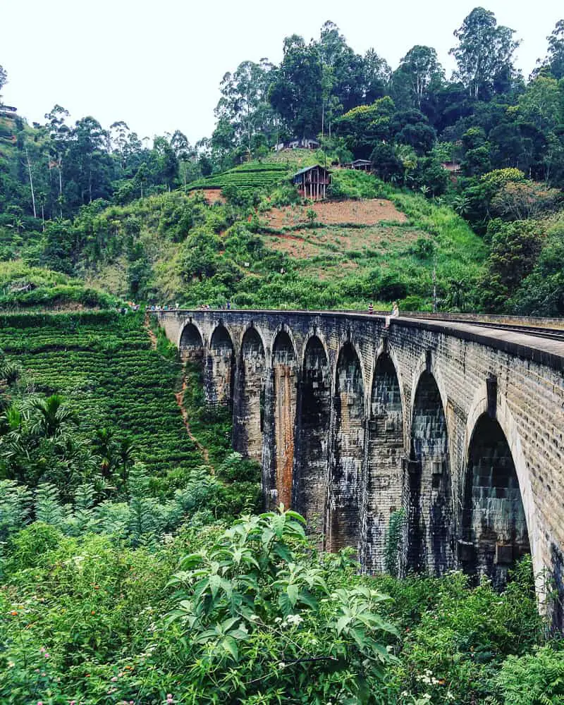 nine arch bridge Sri Lanka