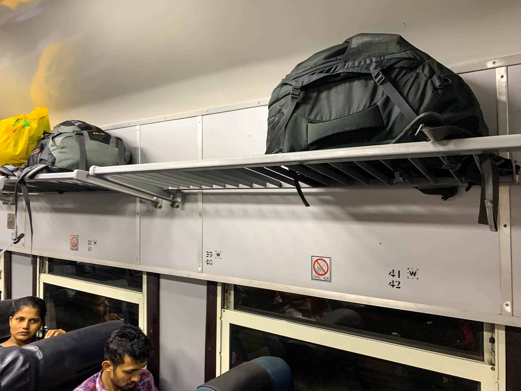 luggage racks Sri Lanka trains